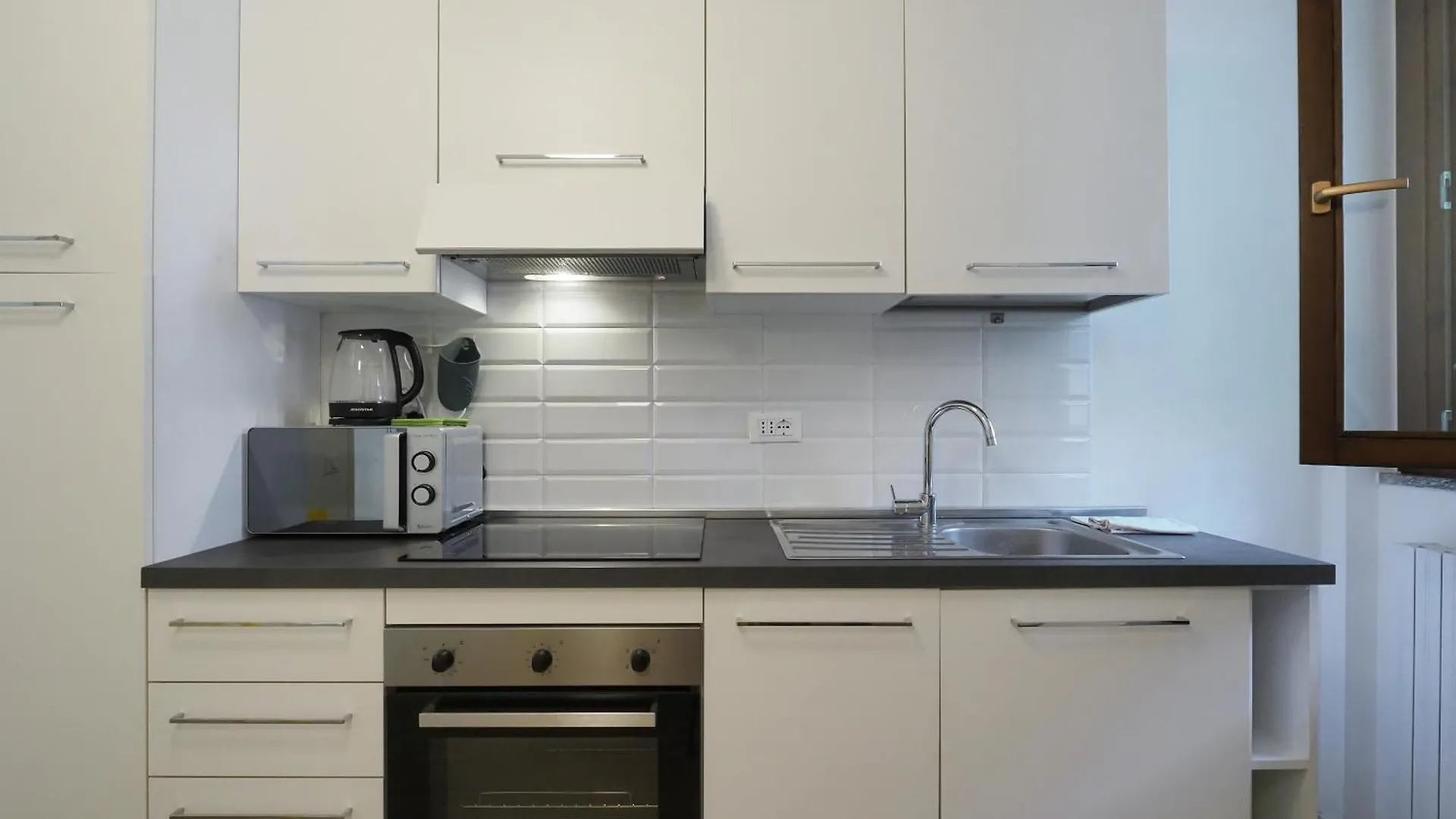 Primopiano - Ortles Apartment Milan 0*,  Italy